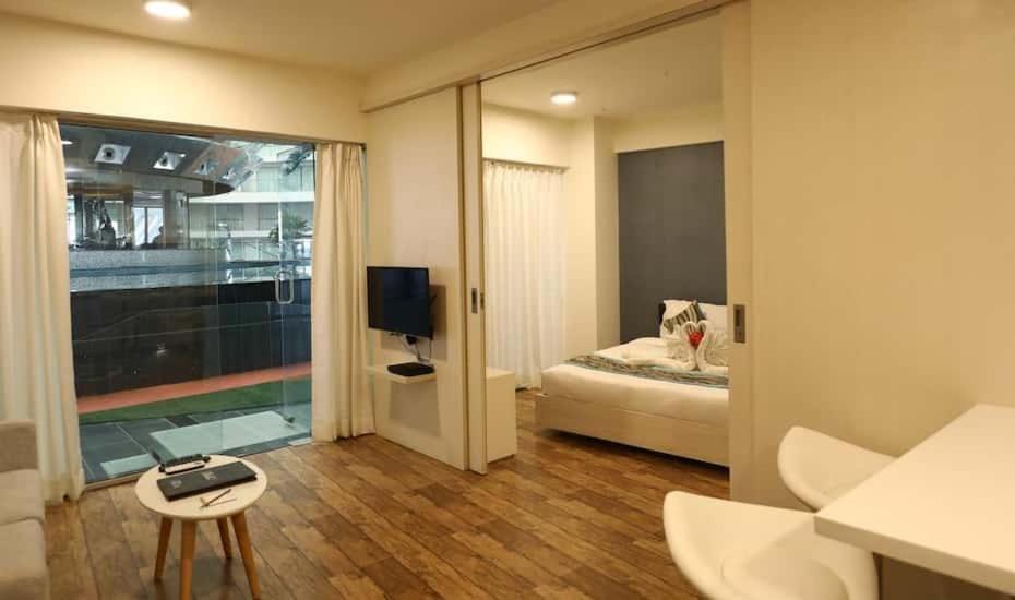 Honest Homes At Rajhans Belliza, Appartment Units Surat Buitenkant foto
