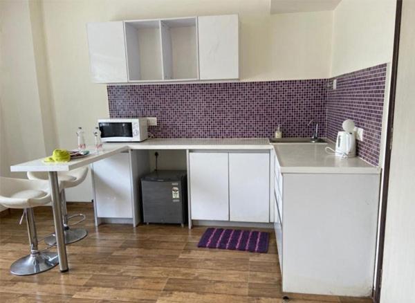 Honest Homes At Rajhans Belliza, Appartment Units Surat Buitenkant foto
